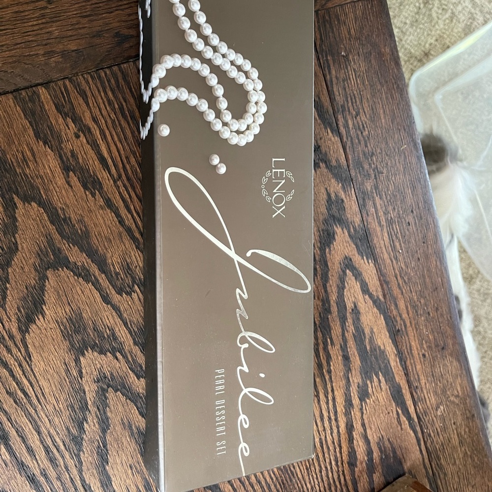 Lenox Pearl Dessert Set